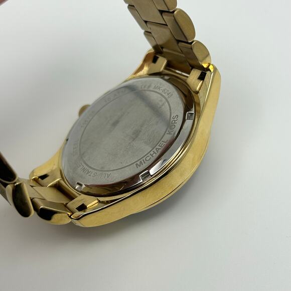 Michael Kors MK-6243 Gold Tone World Map Women’s Watch, 44mm Working - Picture 6 of 8